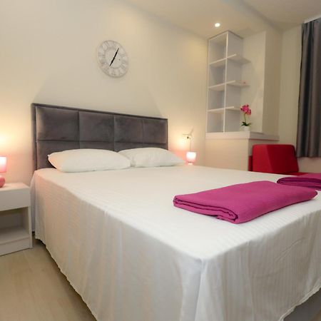 Apartments Milanovic ヘルツェグ・ノヴィ エクステリア 写真