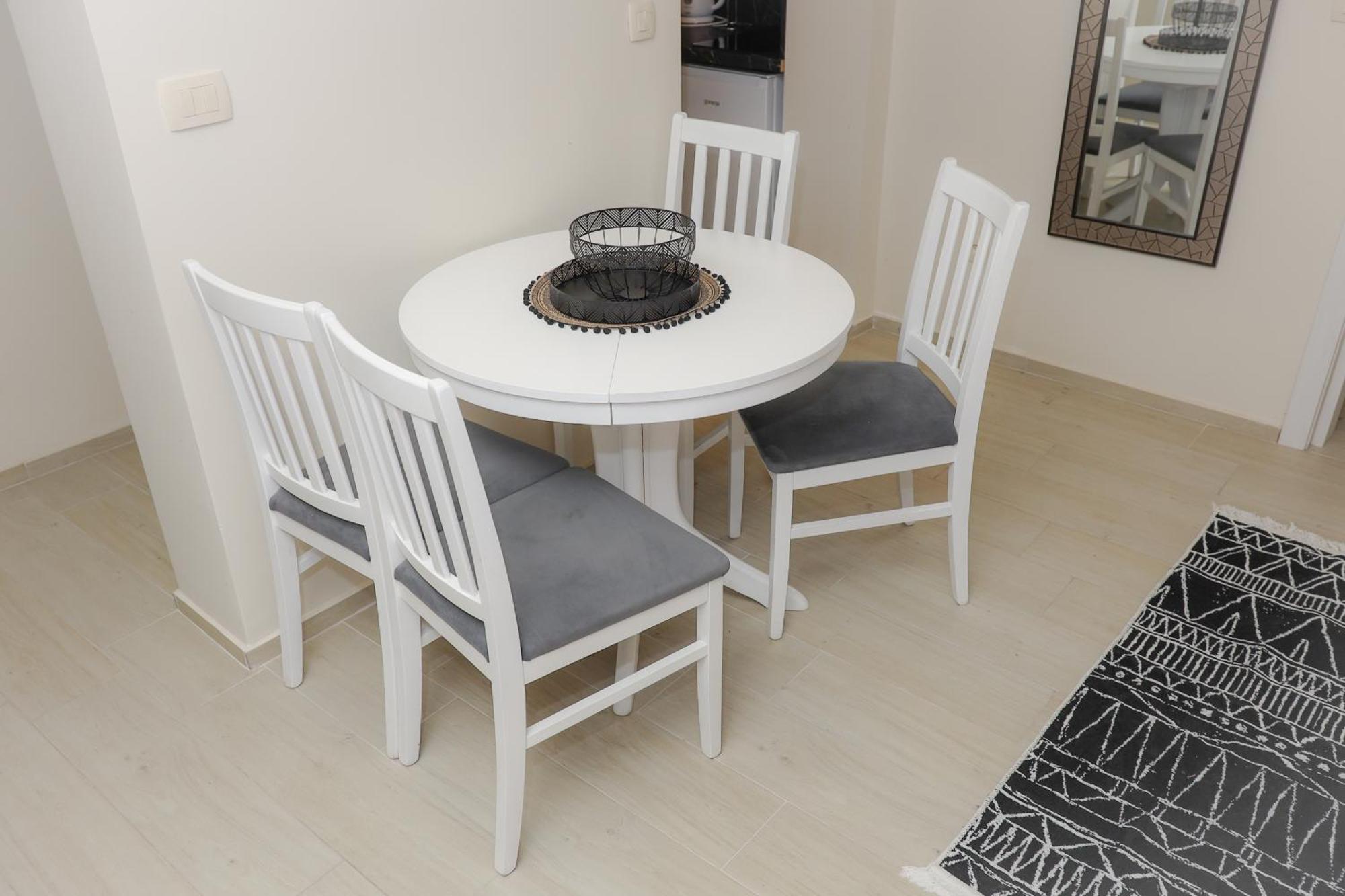 Apartments Milanovic ヘルツェグ・ノヴィ 部屋 写真