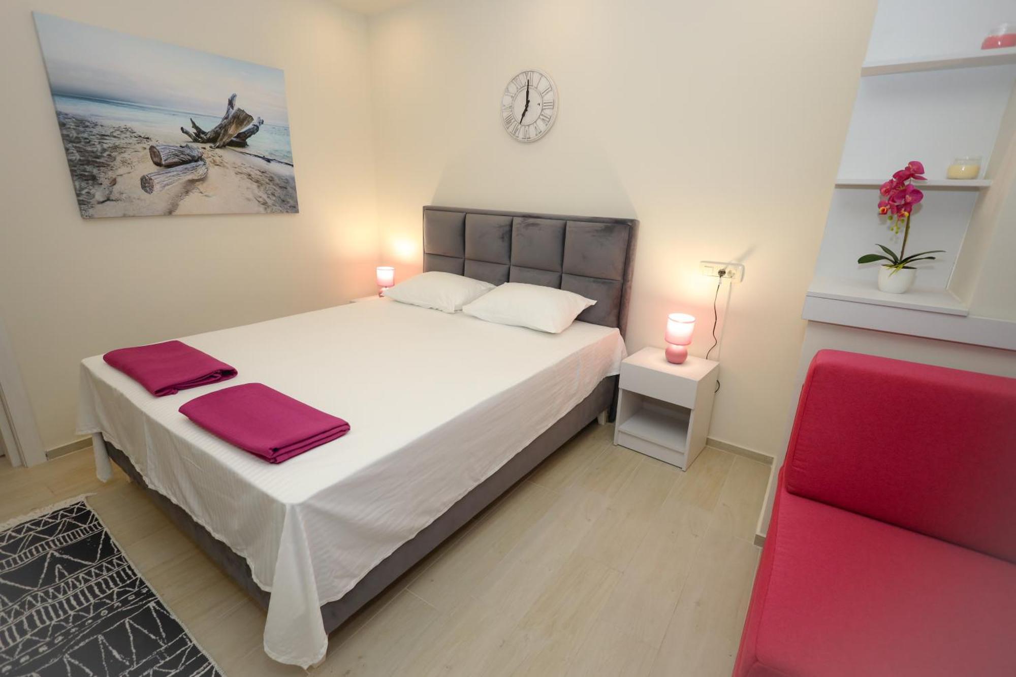 Apartments Milanovic ヘルツェグ・ノヴィ エクステリア 写真