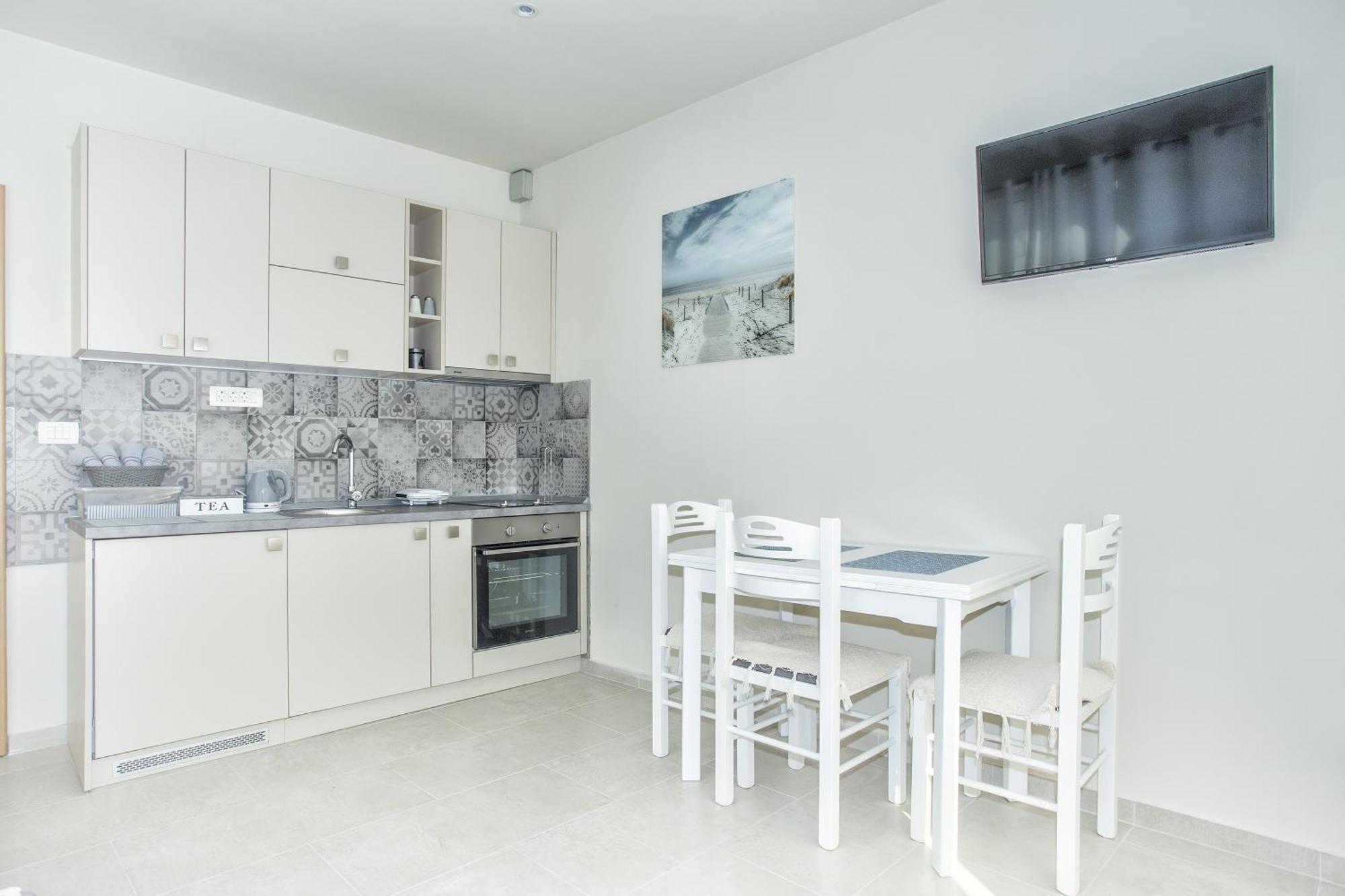 Apartments Milanovic ヘルツェグ・ノヴィ 部屋 写真