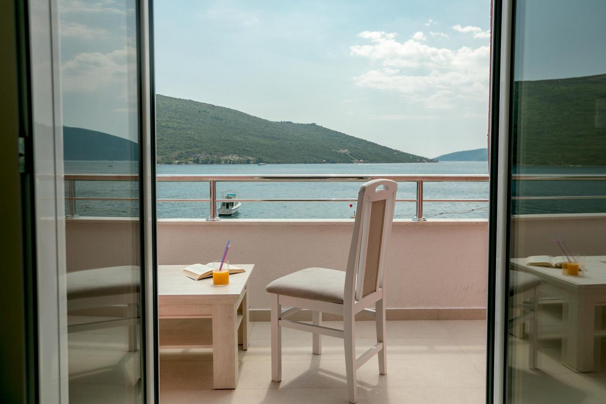 Apartments Milanovic ヘルツェグ・ノヴィ 部屋 写真